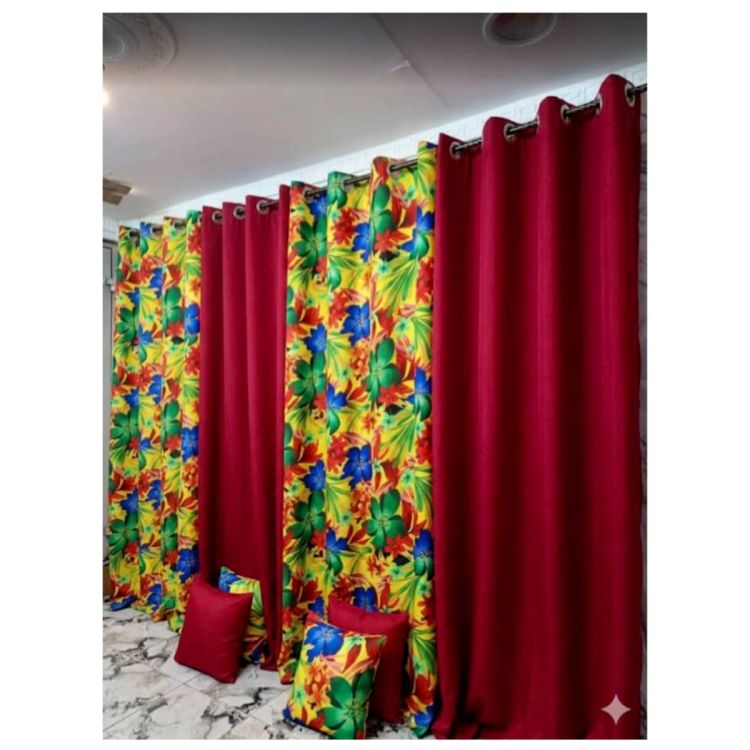 Lot de 4 Rideaux + 4 Housses de Coussin (2 Occultants Lourds + 2 Voilages Transparents Imprimés) – Rouge Bordeaux / Floral Tropical Multicolore sur Fond Jaune