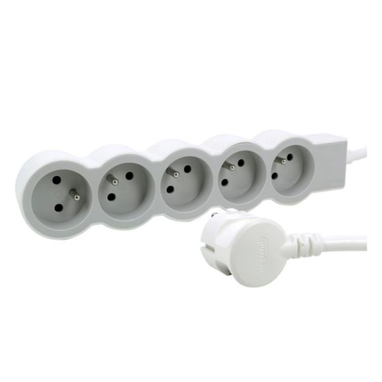 Rallonge multiprise 4 prises prix en fcfa 2P+T surface - Legrand 049490 - Cordon 3 mètres| Glotelho Cameroun