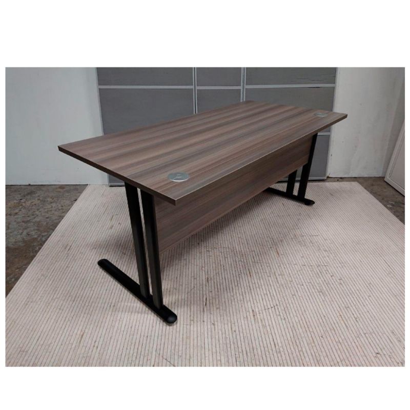 Table de Bureau BETA au prix Cameroun