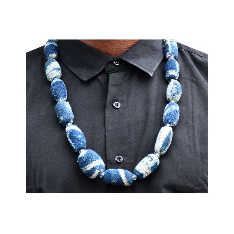 Collier traditionnel - tissu ndop