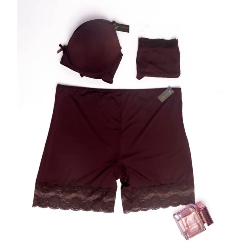 Collant avec finition en dentelle, couleur marron chocolat, vendu au meilleur prix sur Glotelho.